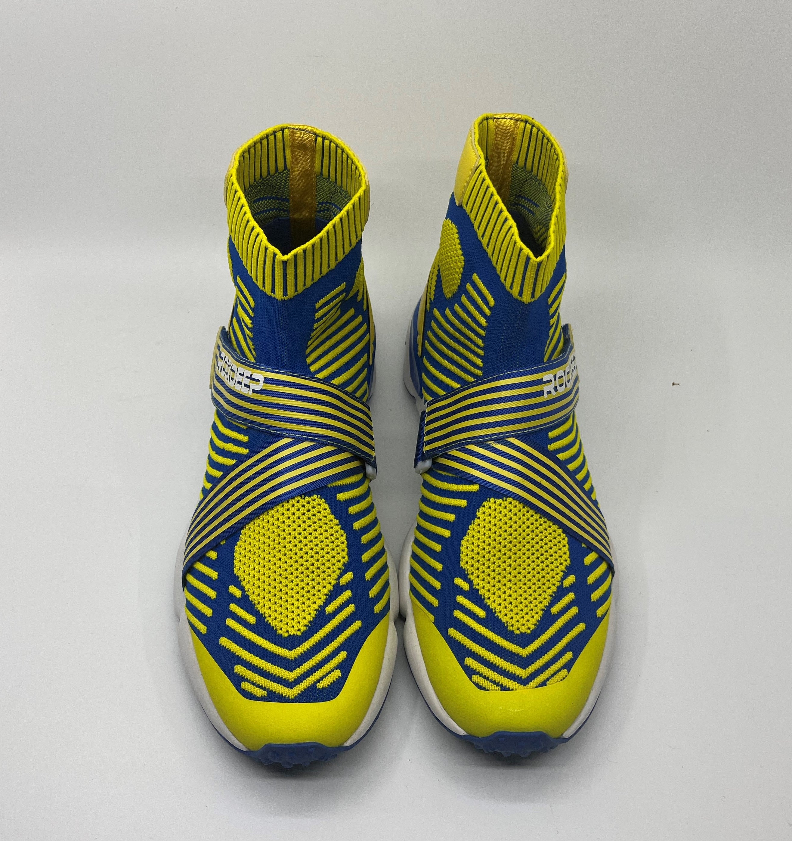 ROCKDEEP ALPHA KARO TRAINER SAMPLE