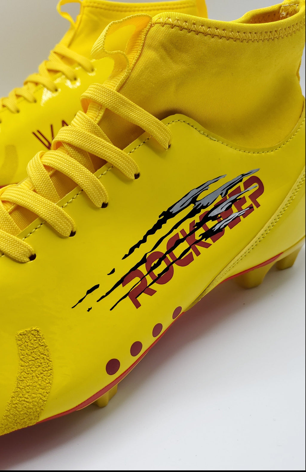 ROCKDEEP ALPHA CLEATS MID (Sample)